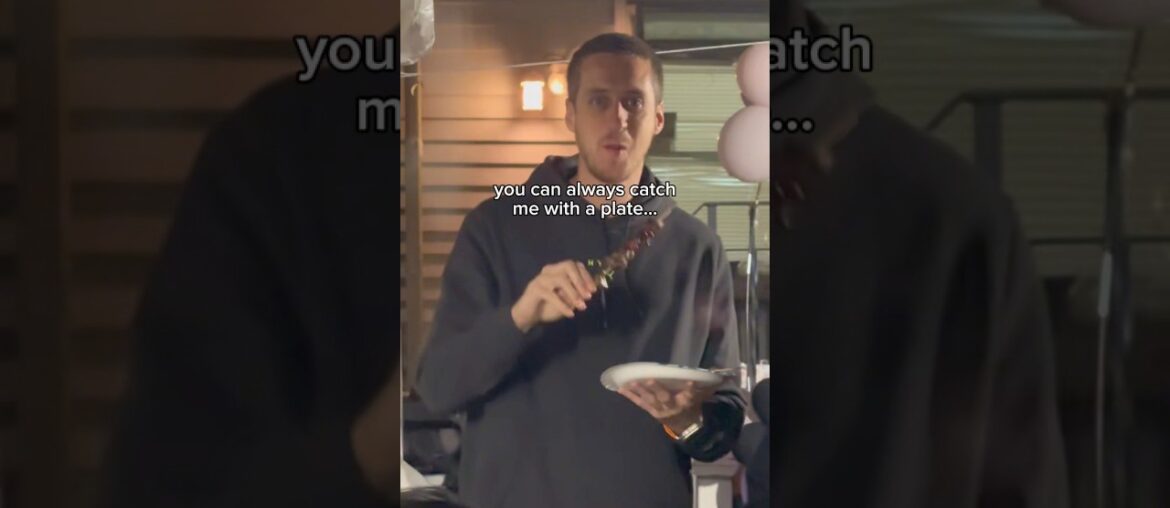 The way I be eating… you’d think the food got me littt 😂🫃#foodie #soberlife #caughtoncamera