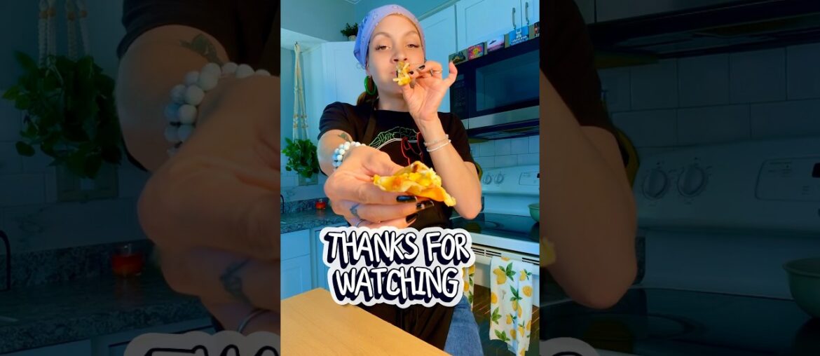 Got Blazed 💨 and made Stuffed Biscuit Waffles 👀🔥 #foodie #shorts