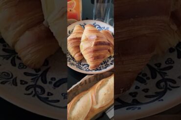 Real French Breakfast 🇫🇷🥐 | Croissant & Pain au Chocolat 🤤 #foodvlog #food #tamilvlog