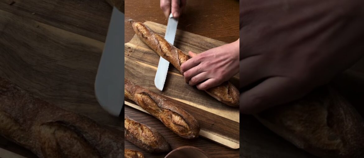 Roti Baguette… Ternyata Dulu Dilarang Dipotong?! 🥖😳 #shortvideo #cooking #trending #viral #food