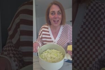 French Onion soup is so affordable #onions #easterveg #savingmoney #nofoodwaste #frenchonionsoup