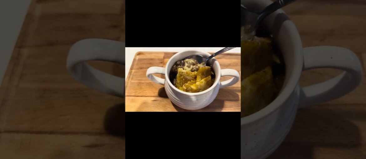 Beef up your French onion soup with this recipe 🧅 #frenchonionsoup #leftoverricerecipe #polenta