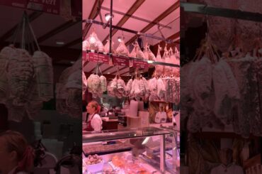 Exploring Lyon: The Food Capital of France! 🧀🍷