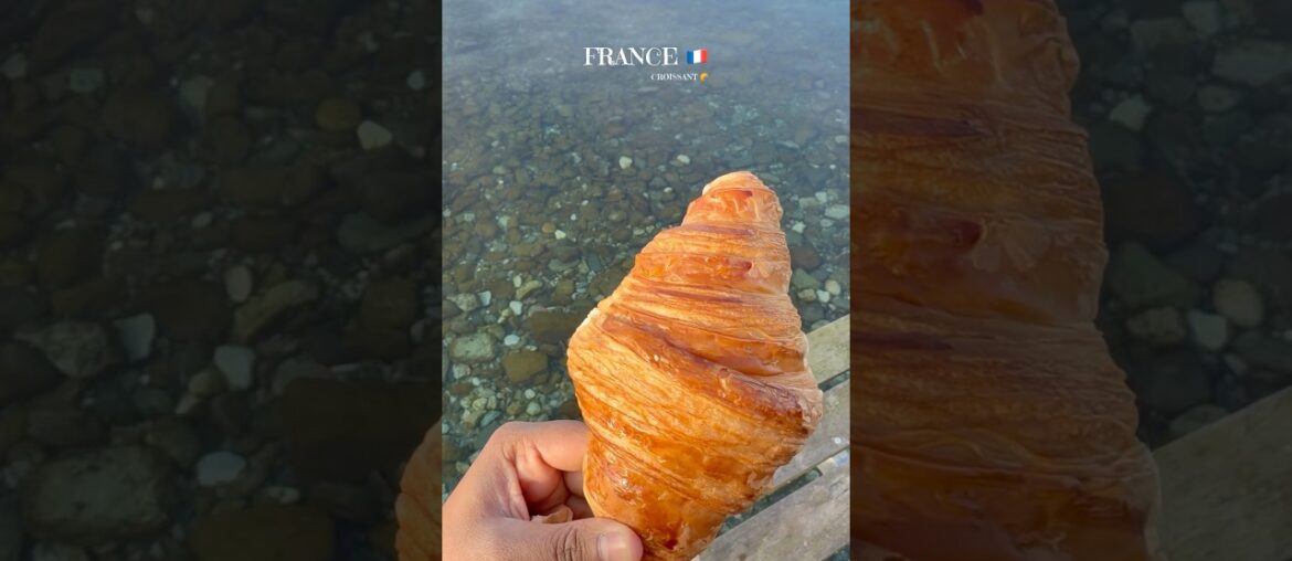 French 🇫🇷 croissant 🥐 #leftyfoodie #ytshorts #food #holiday #french #frenchpastries #frenchbakery