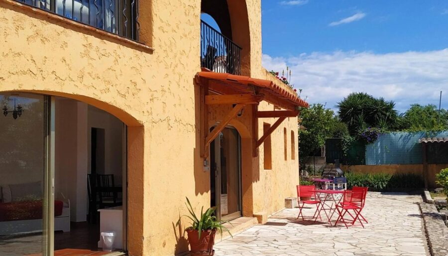 Rez-de-villa Mougins | Cannes, France | Hotel Review 🏩