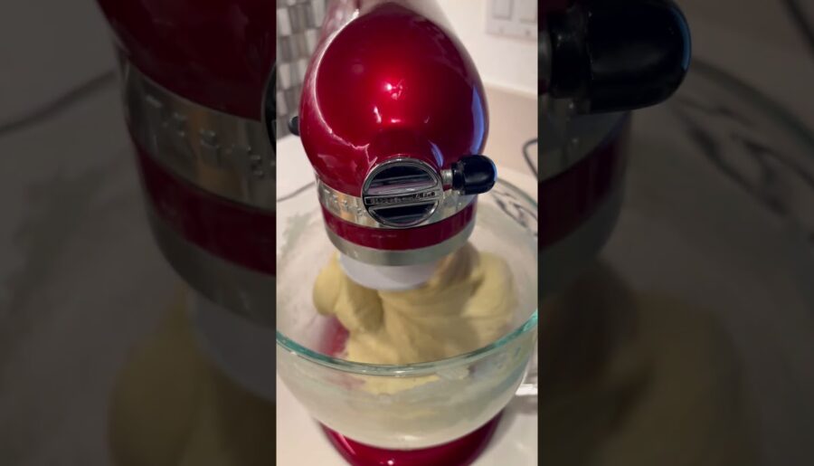 Caramel Pecan Sticky Buns #homemade #cinnamonrolls #pecans #caramel  #sweettreat