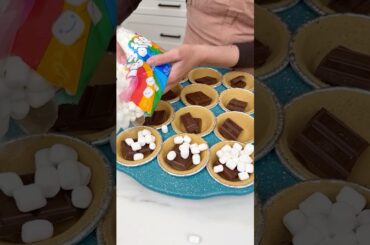 This dessert is a game changer! #recipe #easyrecipe #dessertideas #cookies #smores #baking