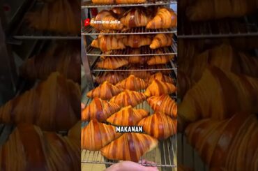 Croissant: Roti Sederhana dari Prancis yang Bikin Dunia Ketagihan