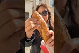 The best baguette in Paris 2026! 🥇 🥖#food #parisfrance