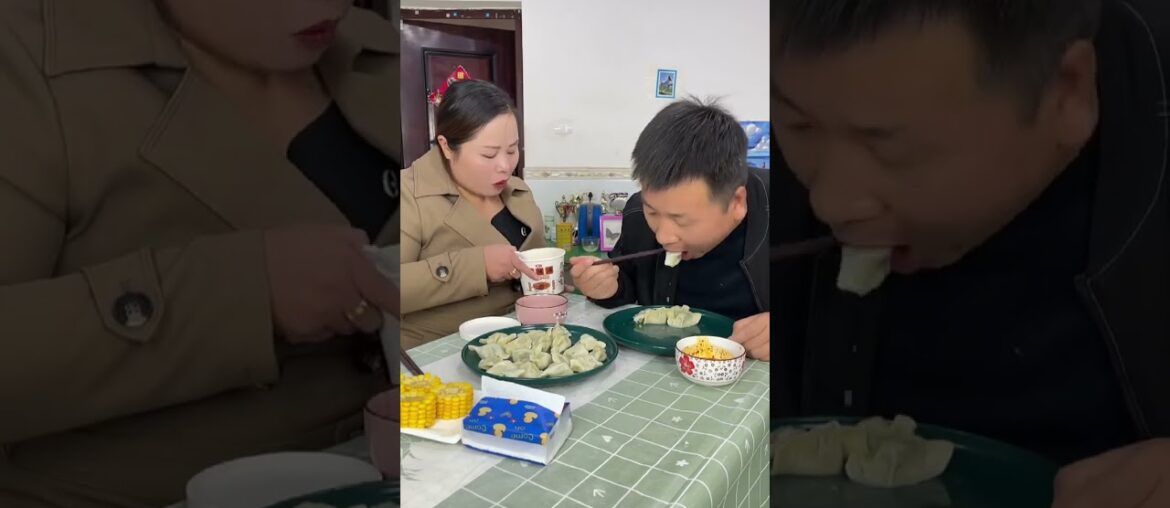 Funny eating and broadcasting