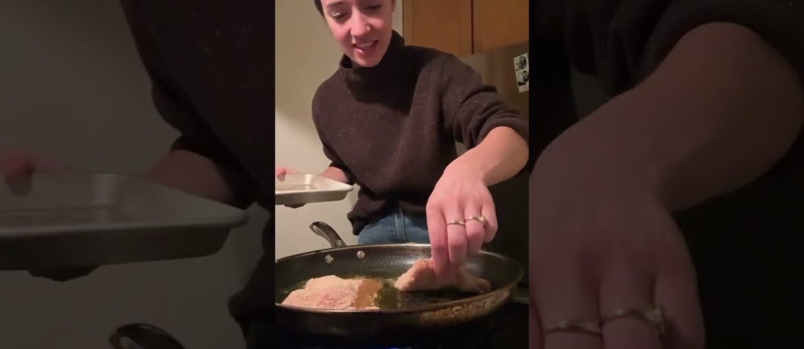 didn’t have a mallet so was forced to test my knife skills by cutting my own pocket into each cutlet