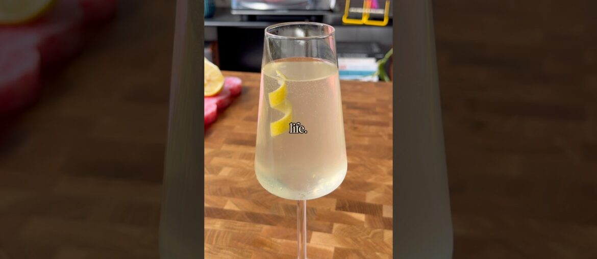 đ¸A – Z COCKTAILS: F for French 75. đ¸A - Z COCKTAILS: F for French 75.