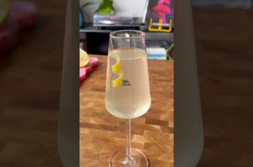 🍸A - Z COCKTAILS: F for French 75.