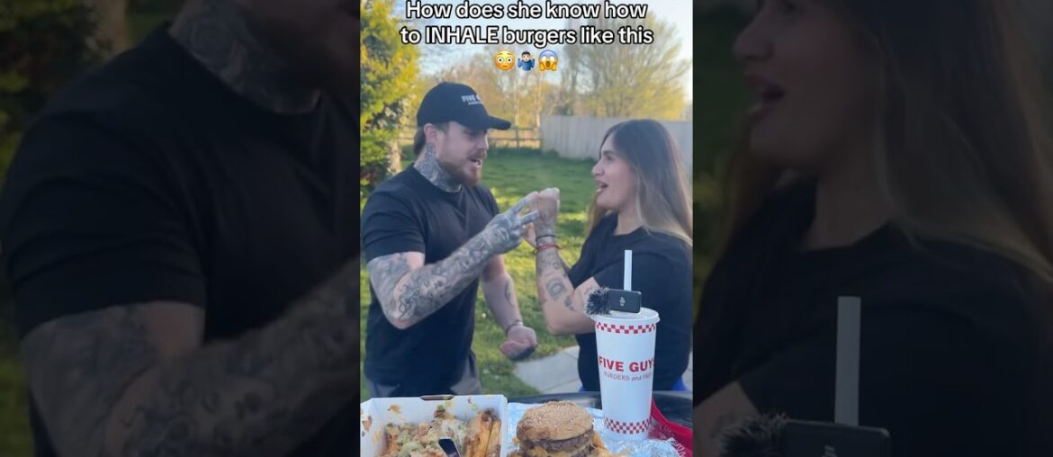 How does she do it 😱🤷🏻‍♂️😳