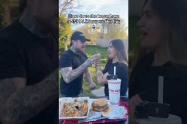 How does she do it 😱🤷🏻‍♂️😳