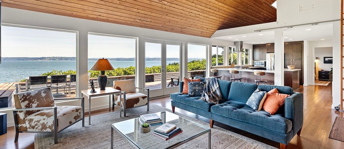 8032 SW 222nd Pl, Vashon, WA