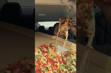 Trying Viral Al Pastor Pizza & Butter Chicken Pizza 🍕 #foodie #viralfood