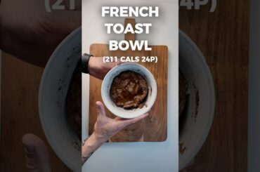 5 minute French toast! 🍞🍁#diethack #frenchtoast #lowcalorie #recipe