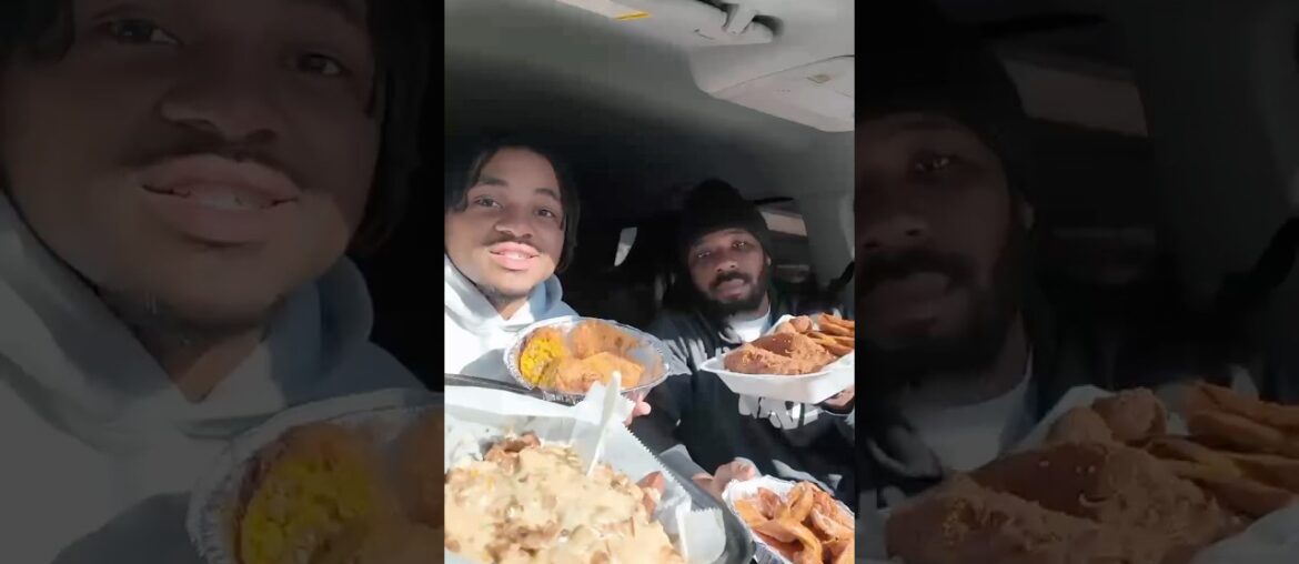 TeeDeez 🍗🍟🐟!! #explore #catfish #foodreels #loadedfries #fyp