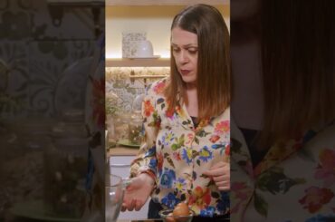 Profiteroles fatti in casa: bignè, chantilly e glassa al cioccolato 🍫