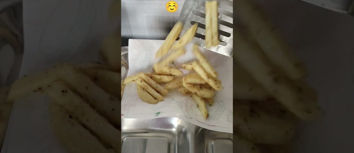 #hindi #song #food #viral #recipe french fries #☺️🥰🤤