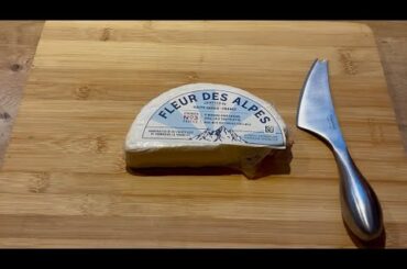 Кусочек Альп у вас дома: обзор мягкого французского сыра Fleur des Alpes из M&S 🧀✨