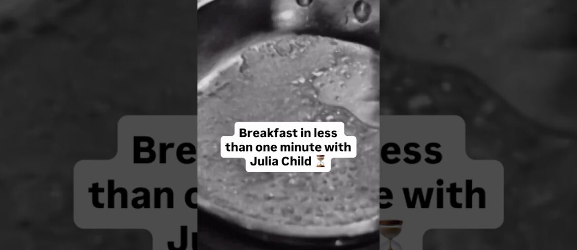 30 seconds. 1 omelet. 0 spatulas. Pure Julia. #JuliaChild #eggs #BreakfastIdeas #FastCooking #shorts