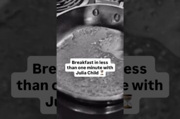 30 seconds. 1 omelet. 0 spatulas. Pure Julia. #JuliaChild #eggs #BreakfastIdeas #FastCooking #shorts