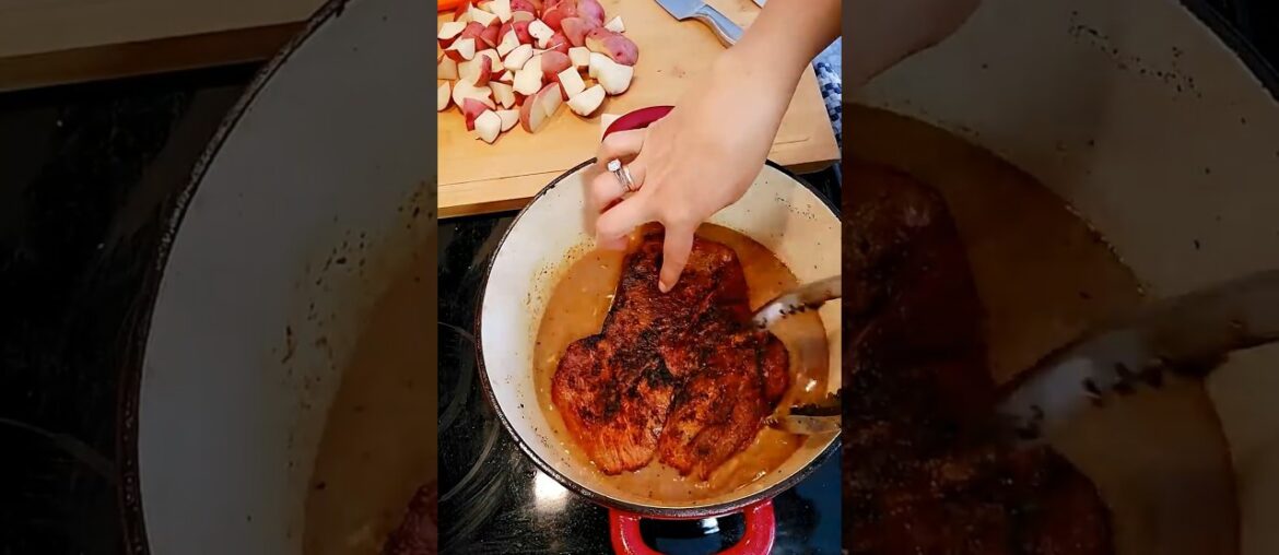 Sunday Pot Roast- no red wine no beef broth and no fresh onion   #budgetcooking  #easyrecipe