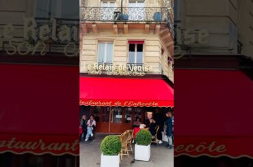 The famous Entrecôte restaurant in Paris: Le Relais de Venise since 1959 #steak#frites#paris巴黎牛排店