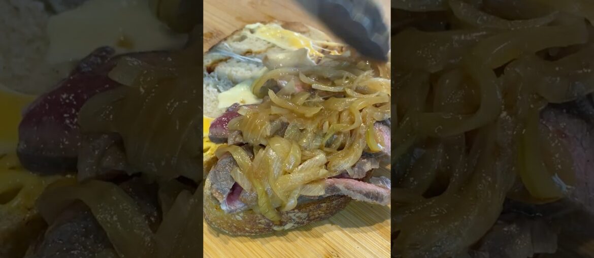 This french onion steak dip sandwich is absolutely crazy #recipe #foodasmr