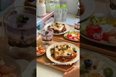 Breakfast prepare 🍳 Banana French Toast + Yogurt and Shrimp Salad #homefoods #toast #shrimp