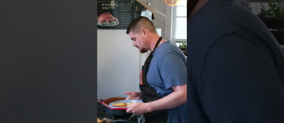 Gruyère vs American Cheese Burger 🍔 | Gourmet Cheeseburger Build #Shorts