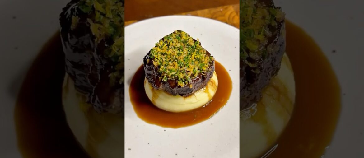 🔥 French Beef Bourguignon with Anchovy Crust 🇫🇷🥩✨#BeefBourguignon #FrenchFood #Gourmet