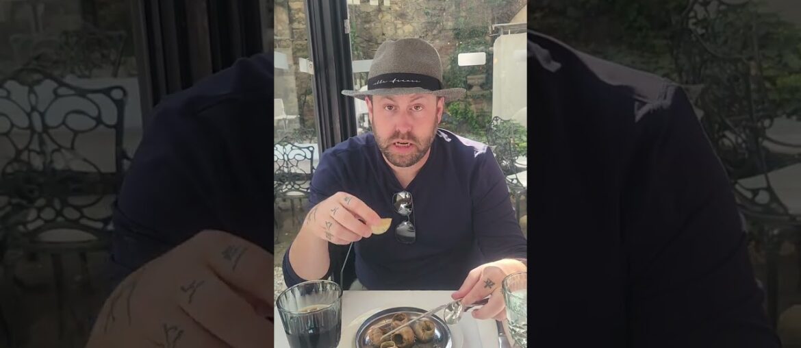 Snail Sandwhich!... #mattdavetravels