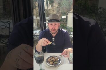 Snail Sandwhich!... #mattdavetravels