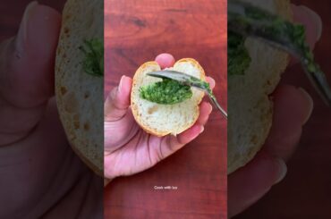 5-Minute Garlic Butter French Bread Will Blow Your Mind      #shorts #garlicbread #snacks
