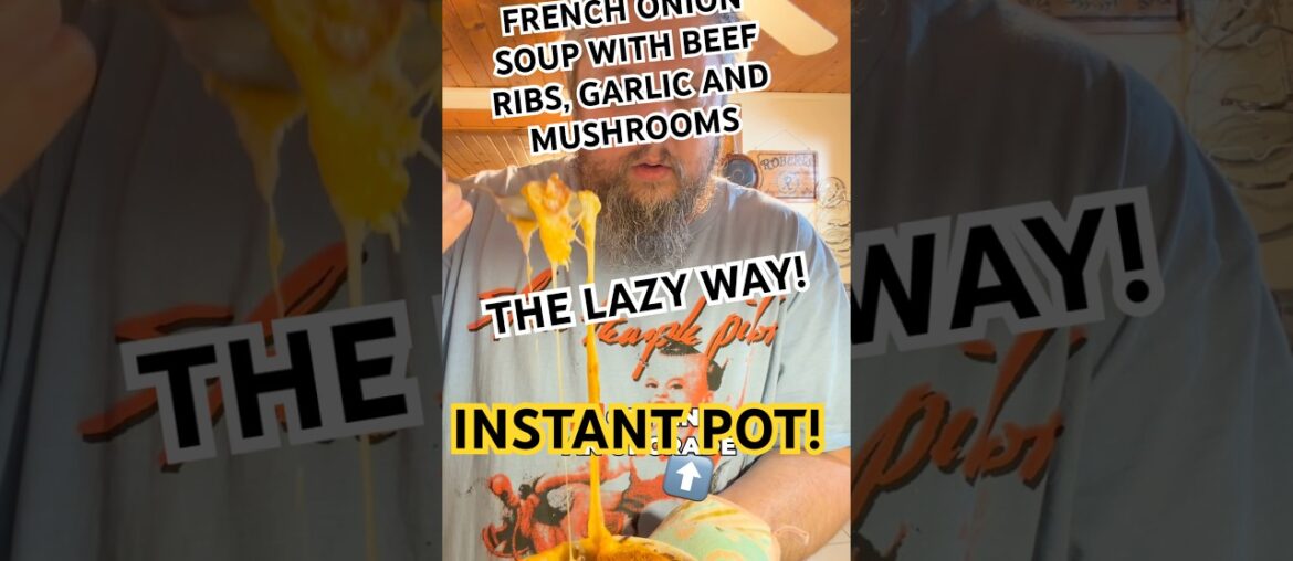 Fall-Off-The-Bone Beef Ribs in French Onion Soup #beefribs #instantpot #easyrecipe