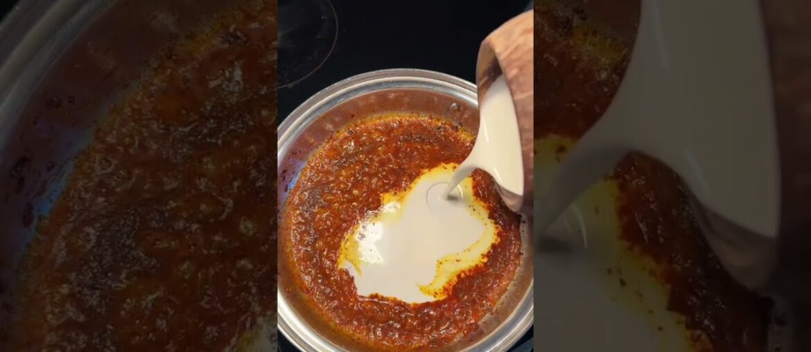 The Ultimate Creamy Spicy Chicken Garlic Bread 🥖🔥 #dinnerideas