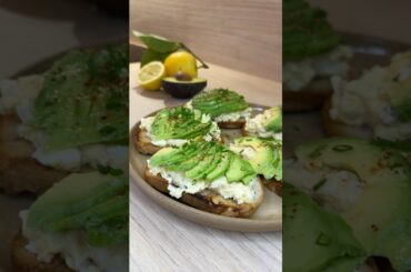 Avocado toast 🥑✨ Easy Brunch Recipe