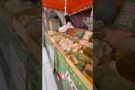 How do the French eat saucisson? #food #france