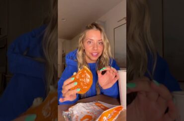 THAT CHICKEN WAS CRISPY😋 #asmr #asmrsounds #asmrvideo #mukbang #foodie