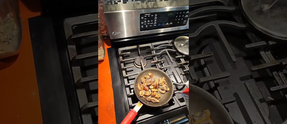 traditional French mushroom cream sauce for your steak