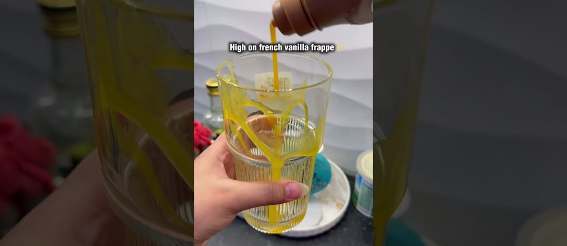 French vanilla frappe recipe #frappe #recipe #icedlatte #coffee #caffinefix #karachi -#foodreview