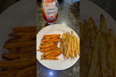 #SIMPLE #homemade french fries! 😋 #Shorts #ShortsFeed #Voiceover #Timelapse #Easy #Recipe #Viral