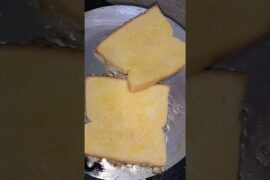 French Toast at Breakfast #food #youtubeshorts #cookingshorts #recipe