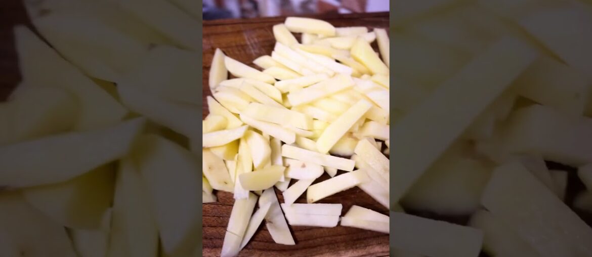 French Fries Recipe#assam #frenchfries #viral #viralvideo #youtubeshorts #likesharesubscribe #trend
