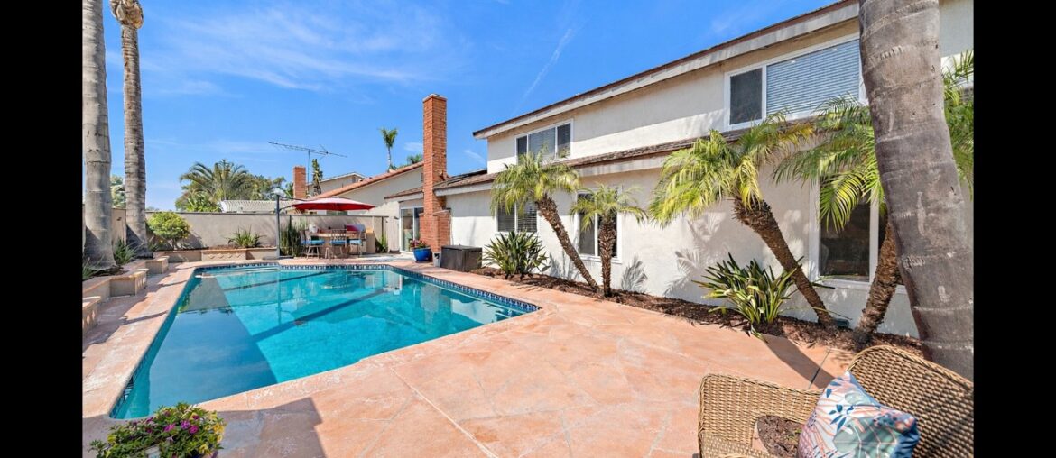 11088 Blue Allium Avenue, Fountain Valley - Lily Campbell