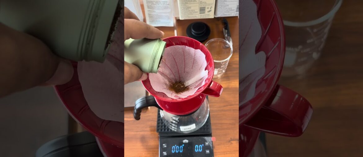 Make an Ice Pour Over Coffee with me :) #pourover #bookshopcafe #dayinmylife