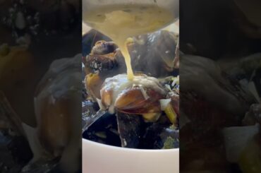 You’ll Dream About These Mussels Tonight 🤤🦪 #authenticfrench #homecooking #shorts